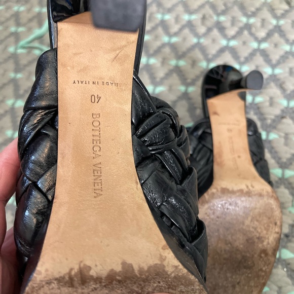 Elegant Black Women's Heeled Mules Bottega Veneta - Picture 8 of 8